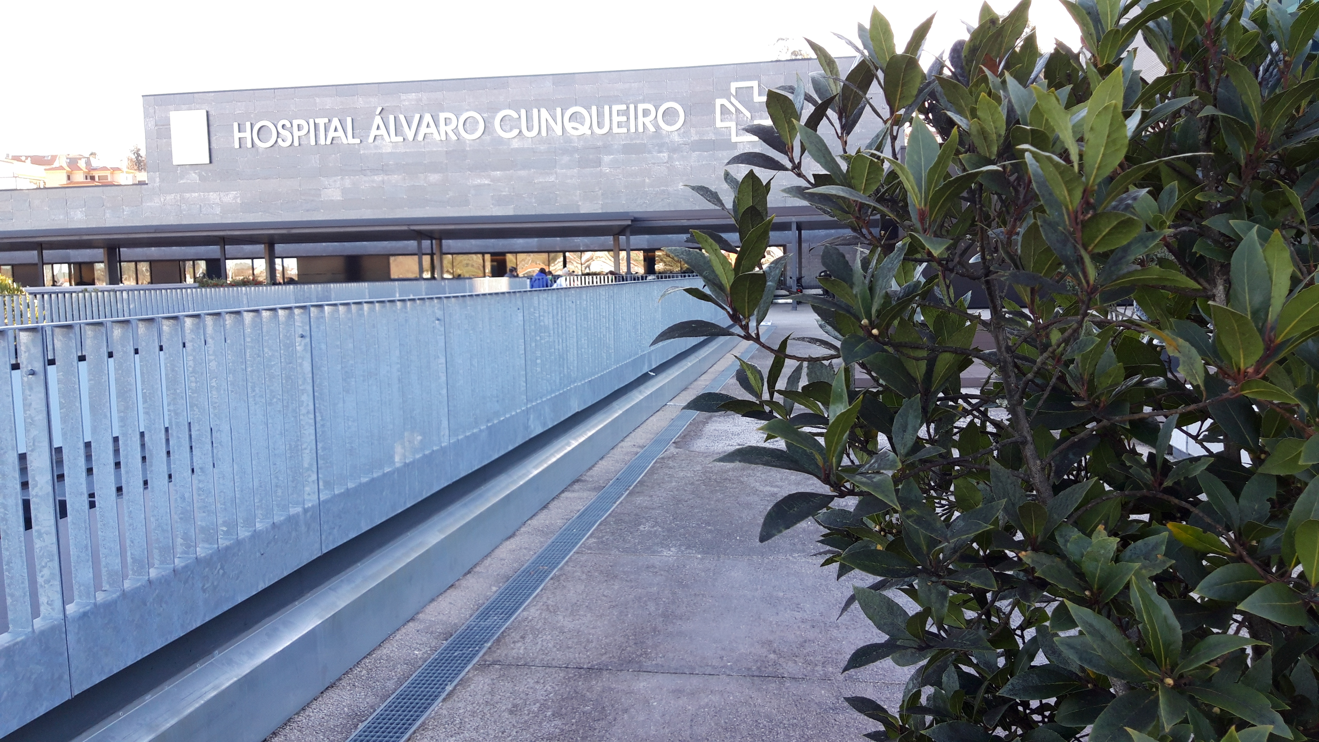 Fachada principal Hospital Álvaro Cunqueiro de Vigo